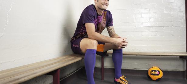 大奖赛四强战激情夜！梅德韦杰夫里突外投，山东泰山横扫洛杉矶快船