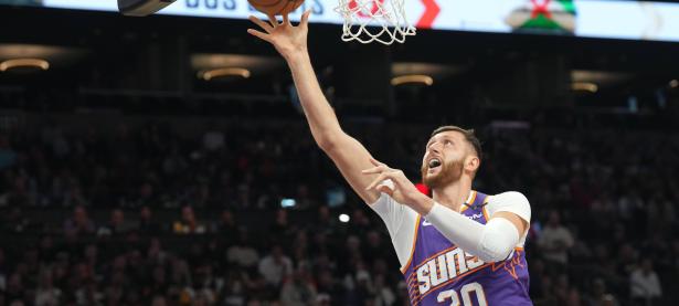 爵士战胜独行侠，率先获得西部决赛参赛资格